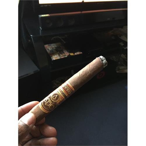 Oliva Serie V Melanio Torpedo 6 1/2 * 52