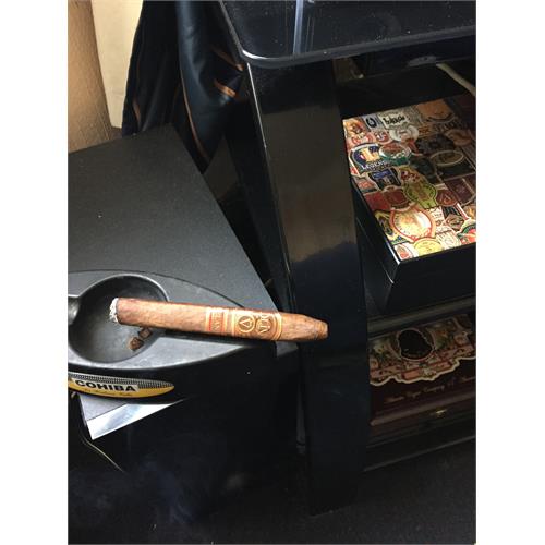Oliva Serie V Melanio Torpedo 6 1/2 * 52