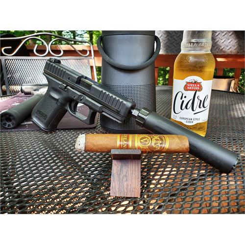 Oliva Serie V Melanio Torpedo 6 1/2 * 52