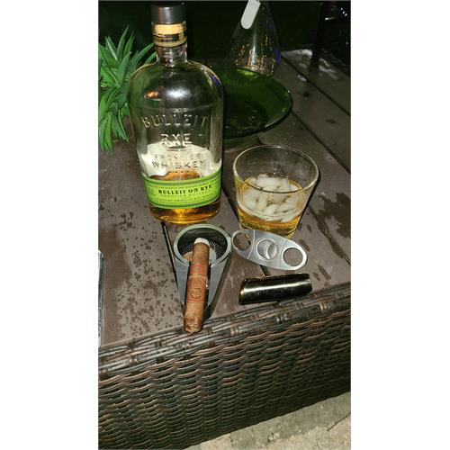 Oliva Serie V Melanio No. 4 4 1/2 * 46