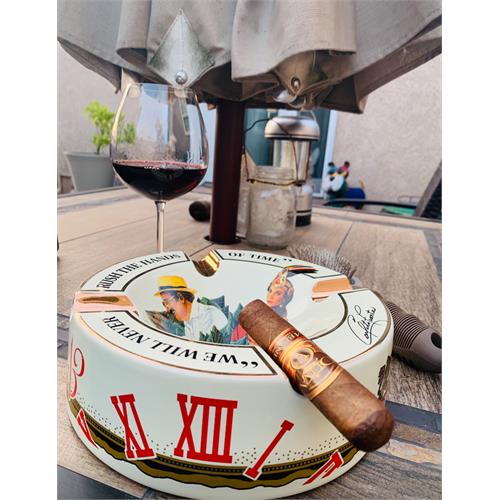 Oliva Serie V Melanio No. 4 4 1/2 * 46