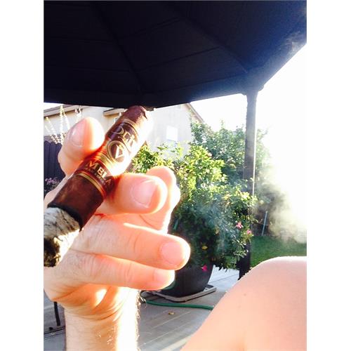 Oliva Serie V Melanio No. 4 4 1/2 * 46
