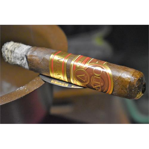 Oliva Serie V Melanio Robusto 5  * 52