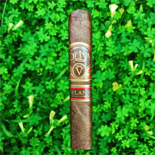 Oliva Serie V Melanio Robusto 5  * 52