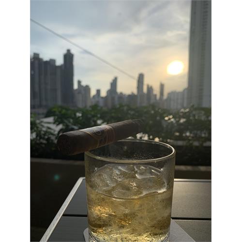 Oliva Serie V Melanio Robusto 5  * 52