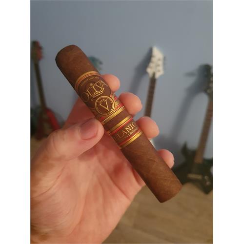 Oliva Serie V Melanio Robusto 5  * 52