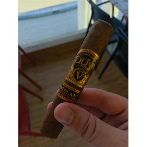 Oliva Serie V Melanio Robusto 5  * 52