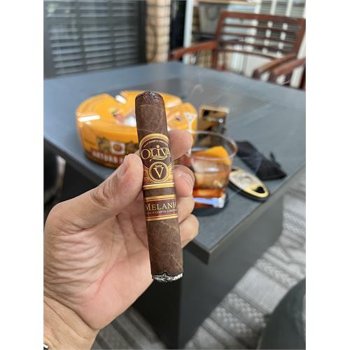 Oliva Serie V Melanio Robusto 5  * 52
