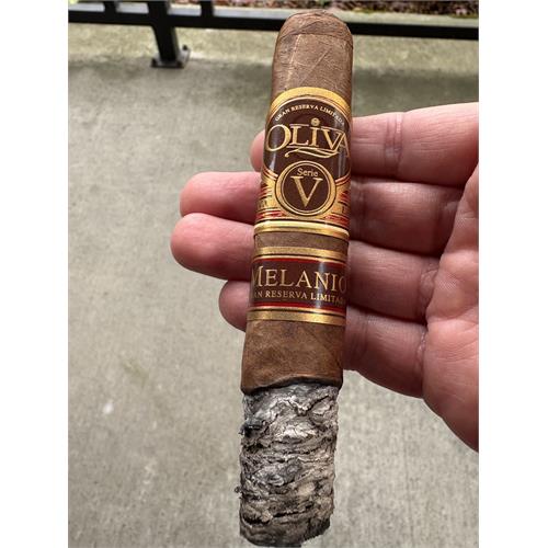 Oliva Serie V Melanio Robusto 5  * 52