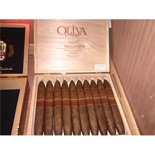 Oliva Serie V Melanio Figurado 6 1/2 * 54