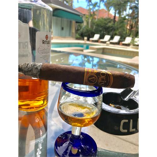 Oliva Serie V Melanio Figurado 6 1/2 * 54