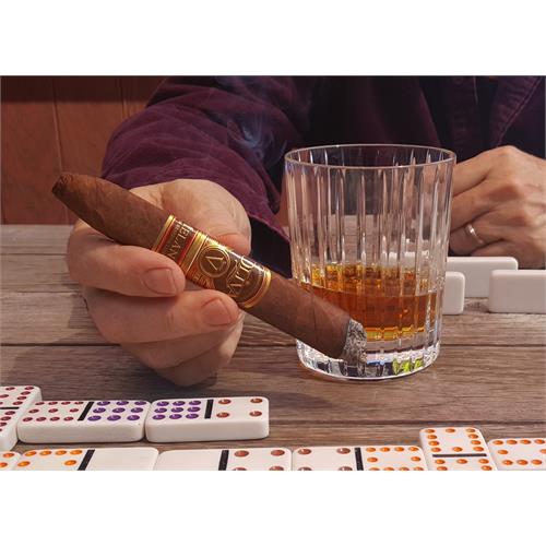 Oliva Serie V Melanio Figurado 6 1/2 * 54