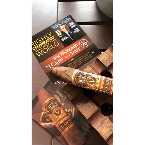 Oliva Serie V Melanio Figurado 6 1/2 * 54