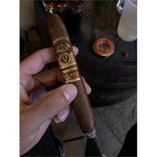 Oliva Serie V Melanio Figurado 6 1/2 * 54