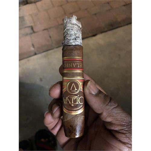 Oliva Serie V Melanio Figurado 6 1/2 * 54