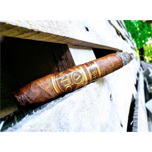 Oliva Serie V Melanio Figurado 6 1/2 * 54