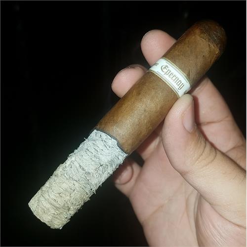 Illusione Epernay Le Taureau 5 1/2 * 56