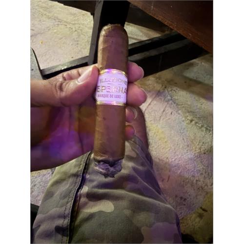 Illusione Epernay Le Taureau 5 1/2 * 56