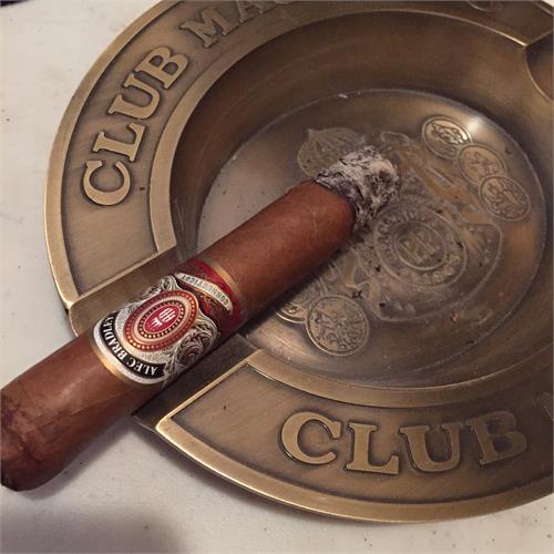 Alec Bradley Connecticut Toro 6  * 50