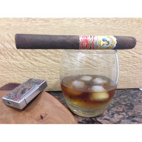 La Aroma de Cuba Mi Amor Reserva Romantico 6 7/8 * 50
