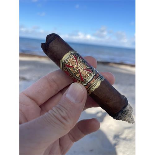 Arturo Fuente Opus X Double Robusto 5 3/4 * 52