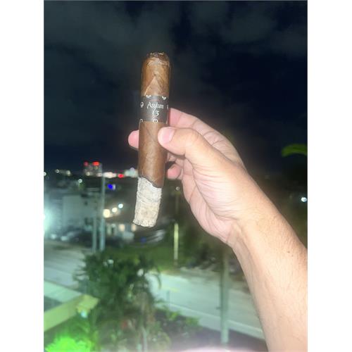 Asylum 13 Maduro 770 7  * 70