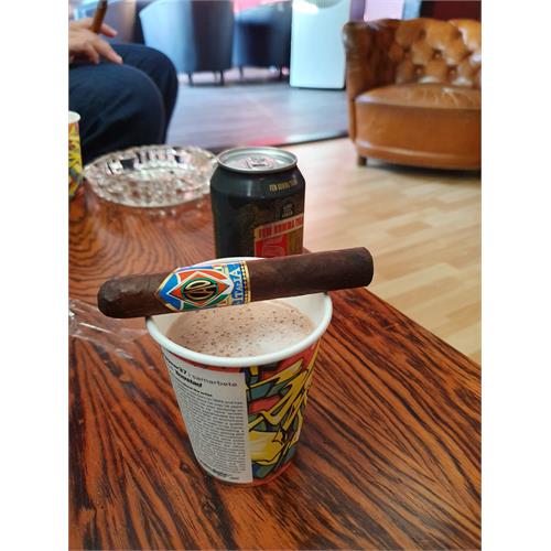 CAO Champions II 10-Cigar Sampler with Humidor