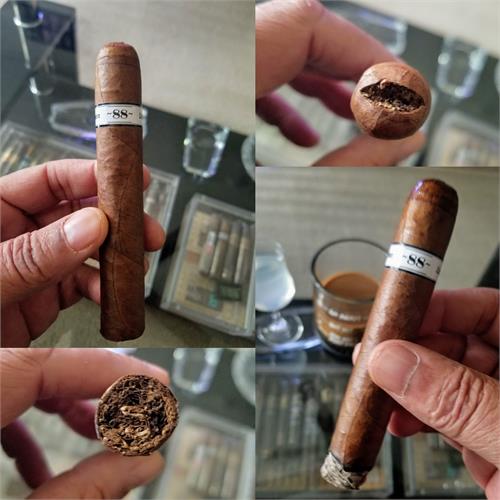 Illusione Original Documents Corojo Robusto 5  * 52