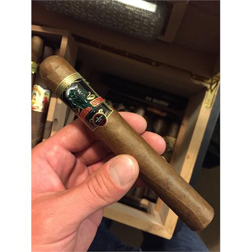 Gurkha Wicked Indie Toro 6  * 54