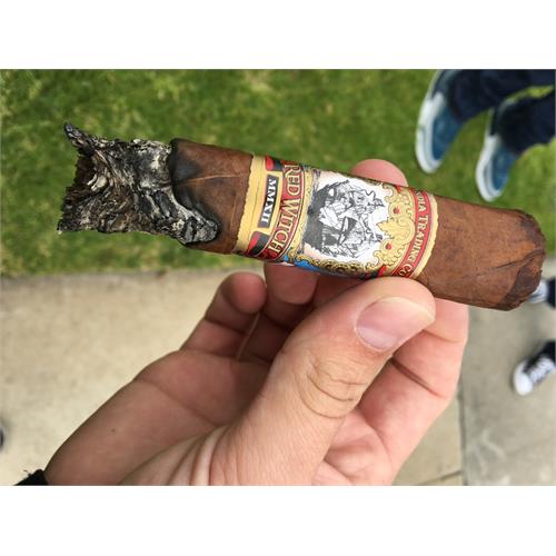 Gurkha Red Witch XO 6  * 60