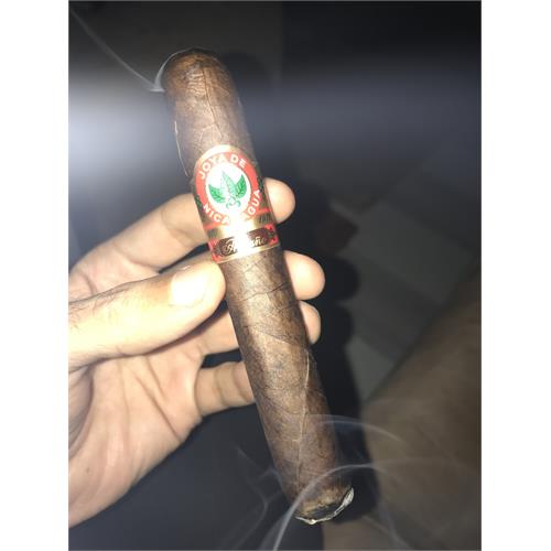 Joya de Nicaragua Antano 1970 Robusto Grande 5 1/2 * 52