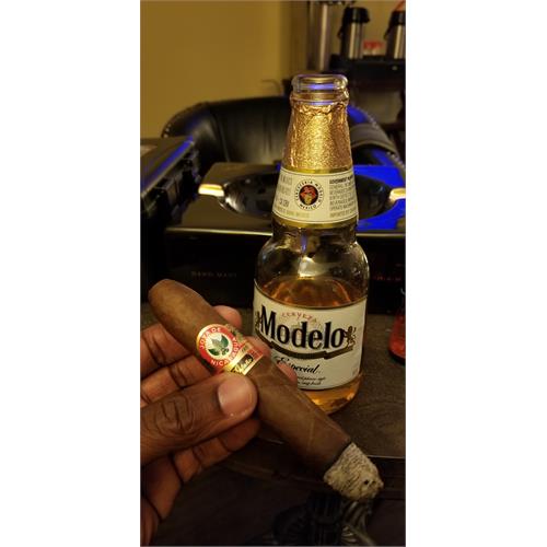 Joya de Nicaragua Antano 1970 Gran Perfecto 6  * 60