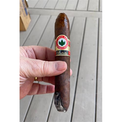 Joya de Nicaragua Antano 1970 Gran Perfecto 6  * 60