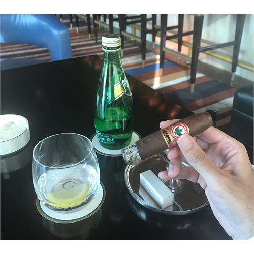 Joya de Nicaragua Antano 1970 Gran Consul 4 3/4 * 60