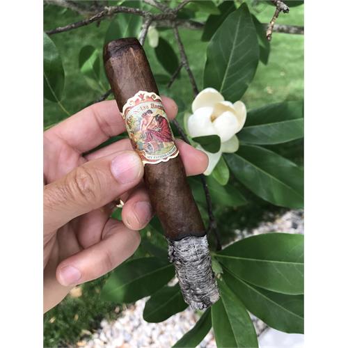 Flor de las Antillas Toro 6  * 52