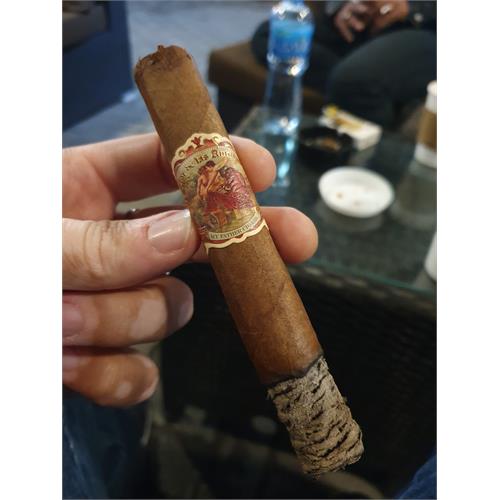 Flor de las Antillas Toro 6  * 52