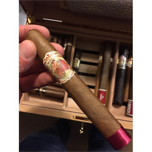 Flor de las Antillas Toro 6  * 52