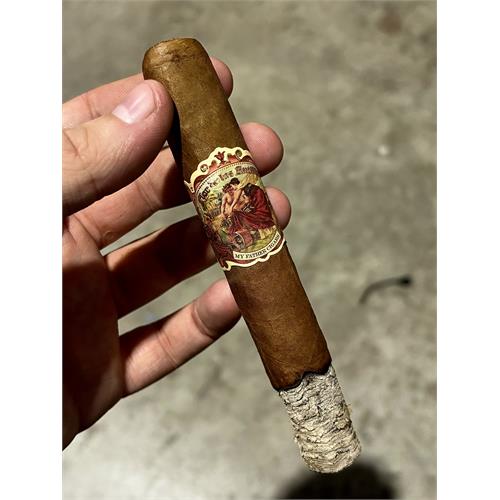Flor de las Antillas Toro 6  * 52