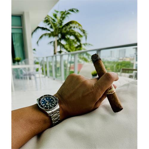 Flor de las Antillas Toro 6  * 52