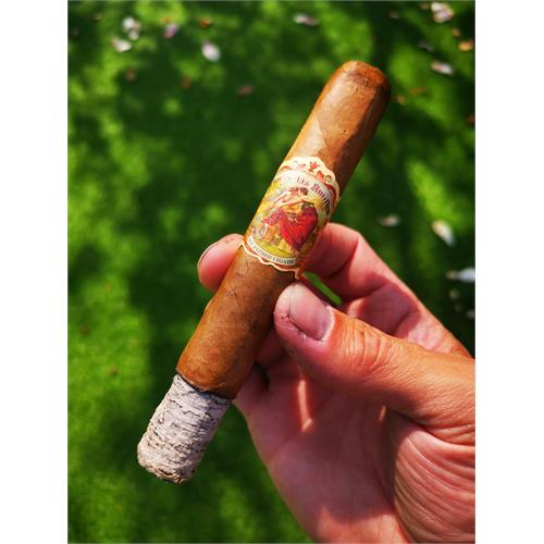 Flor de las Antillas Toro 6  * 52