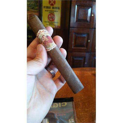 Flor de las Antillas Toro 6  * 52