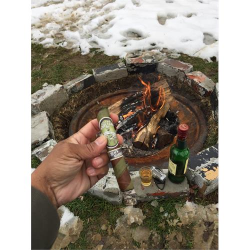 Alec Bradley Filthy Hooligan 6  * 50