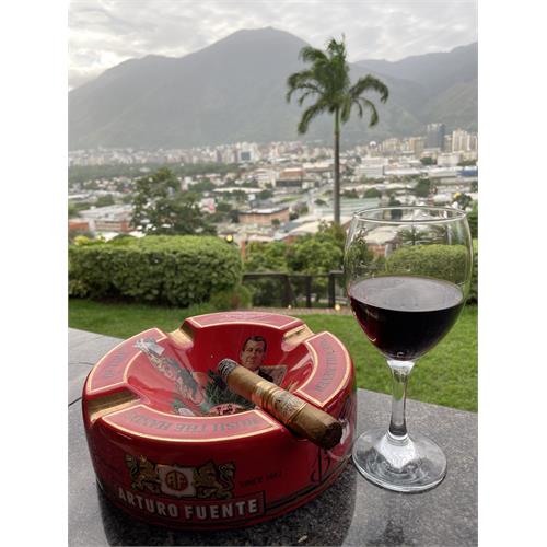 San Lotano Requiem Connecticut Robusto 5  * 52