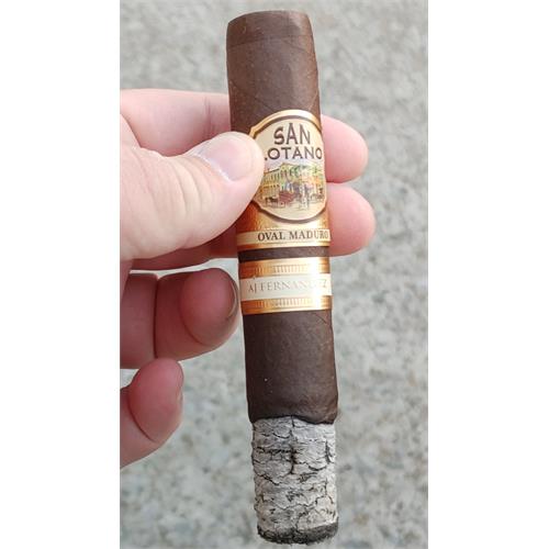 San Lotano Oval Maduro Robusto 5  * 52