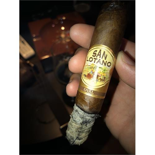 San Lotano Oval Habano Robusto 5 1/2 * 54