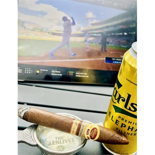 Padron 1926 Serie 80 Years Natural 6 3/4 * 54