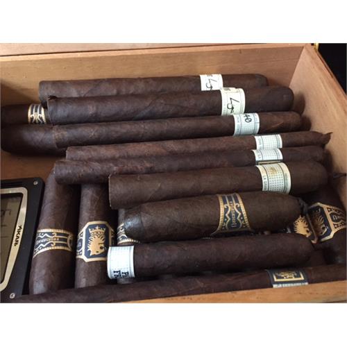 Liga Privada Unico UF 13 Dark 5  * 52
