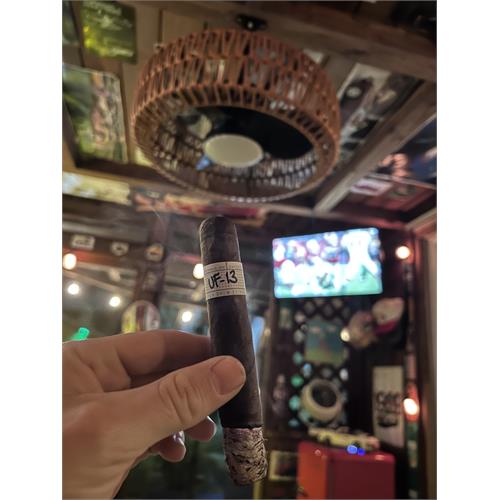 Liga Privada Unico UF 13 Dark 5  * 52