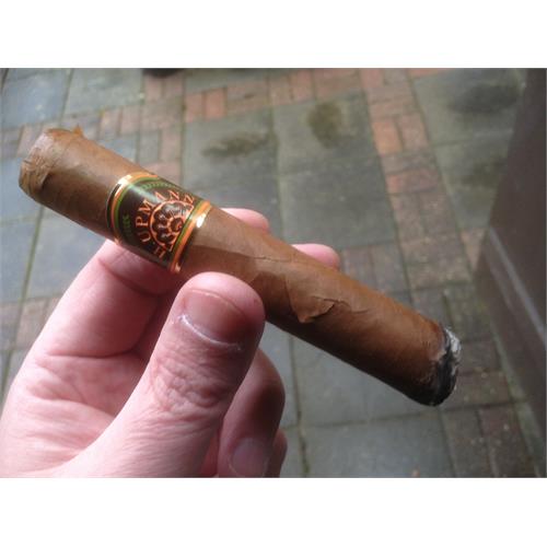 H. Upmann Legacy Robusto 5  * 54