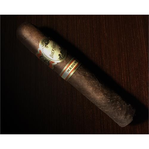 Brick House Robusto Maduro 5  * 54